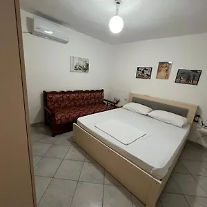 Rafaela Apartament Lungomare Влёра